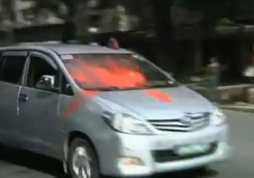 美菲共同防務協議不得民心 希拉里車隊訪菲期間遭潑油漆