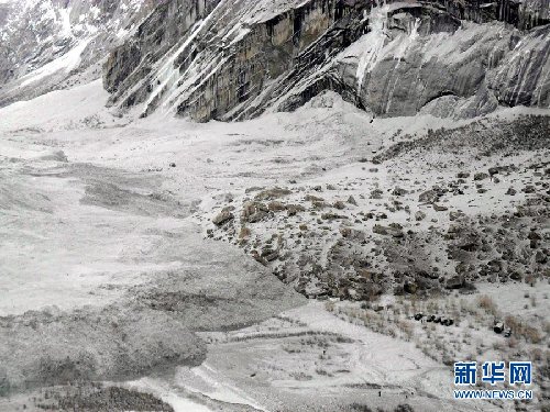 巴基斯坦軍方公布雪崩事故現場照片