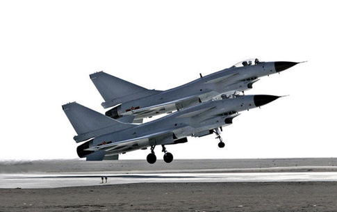 簡氏稱中航開拓海外市場 殲10/11BS均可出售