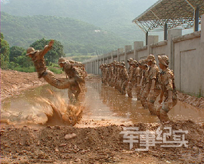 現實版老A 解密中國反恐精英訓練