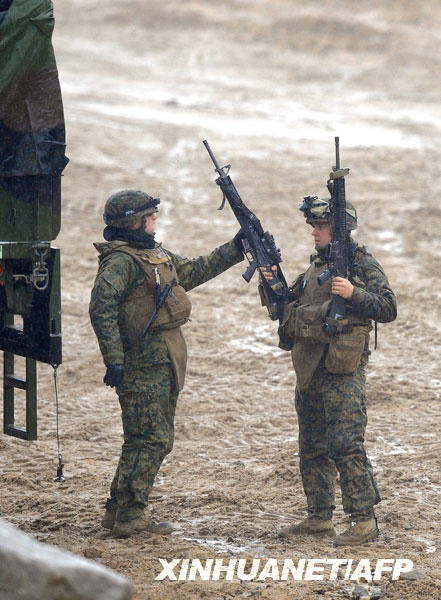 美韓繼續(xù)“關(guān)鍵決心”聯(lián)合軍演[組圖]