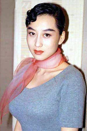 成龍出道至今緋聞女友大盤點