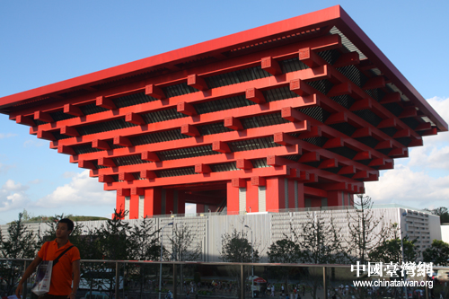 臺灣南部大學生參觀中國館：最愛“清明上河圖”
