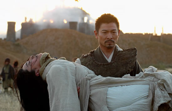 三十余部影片擠獨木橋 《墨攻》拉開賀歲大戰