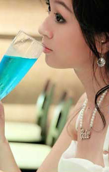 25歲白領美眉的生活準則