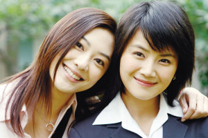 紀念香港回歸10周年 四部大戲“暗戰(zhàn)”央視(圖)