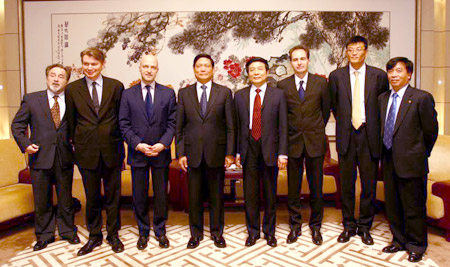 劉淇會(huì)見法新社社長時(shí)表示將為媒體提供優(yōu)質(zhì)服務(wù)