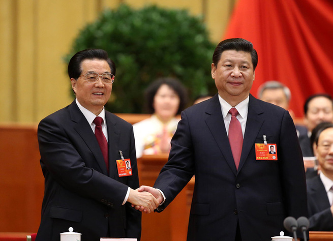 胡錦濤與習近平握手
