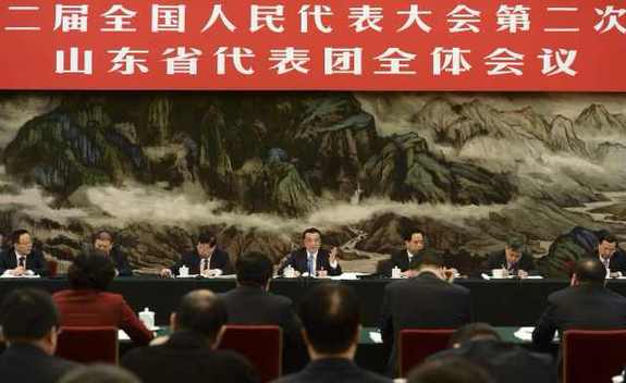李克強追問“黃標車”：該淘汰的一輛也不能留