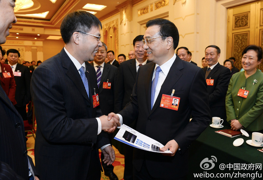 李克強(qiáng)參加山東代表團(tuán)審議