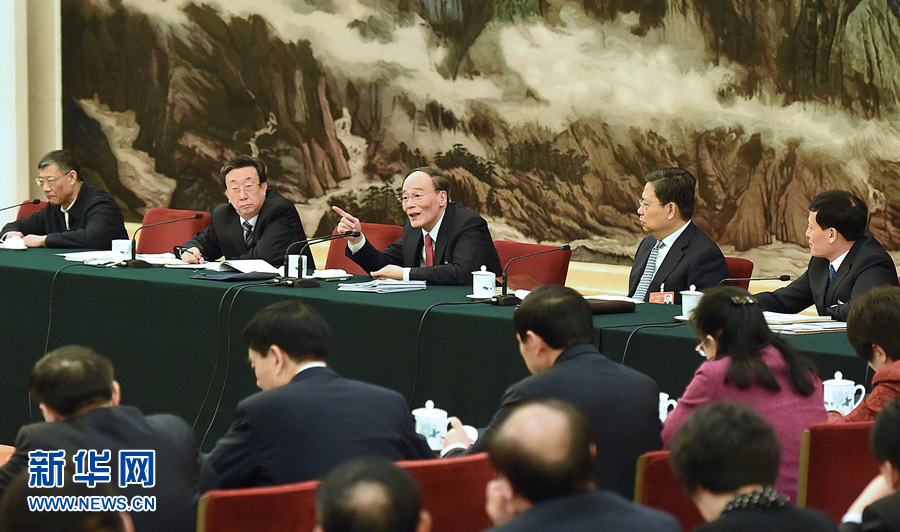 習(xí)近平等分別參加全國人大會議一些代表團(tuán)審議