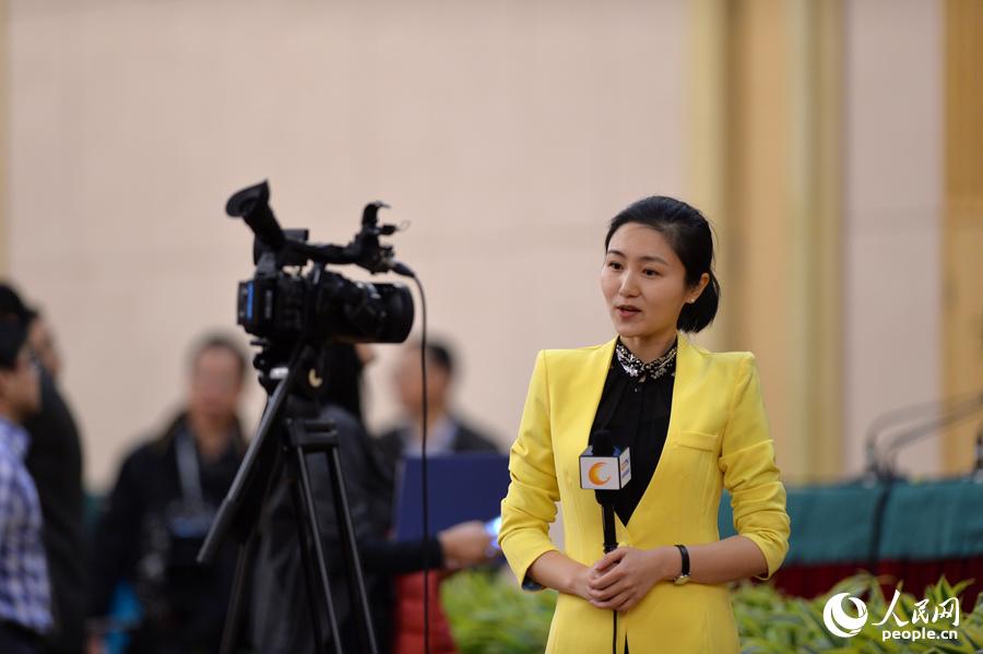 鏡頭中的兩會：兩會上的“半邊天”風采