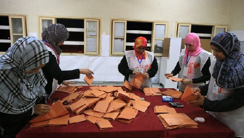 利過渡委前主席領導的政治聯盟在議會選舉中領先