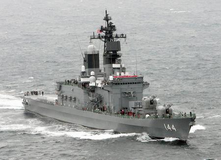 日本驅(qū)逐艦與韓國(guó)商船在日南部海域相撞 1人受傷