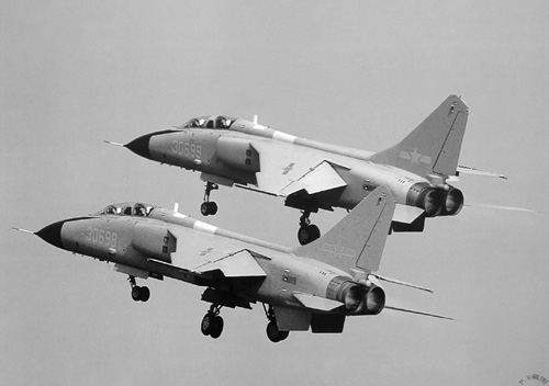 美媒夸大中國空軍實(shí)力：先進(jìn)戰(zhàn)機(jī)部隊(duì)堪比美日