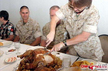 看了這個你就知道為啥美軍很多胖子