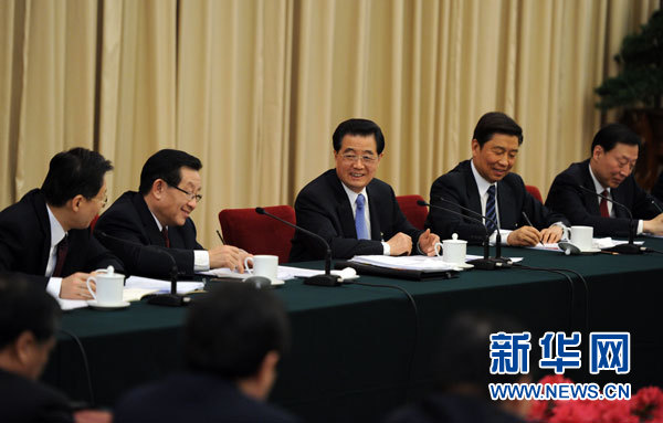 立足新起點 邁出新步伐——胡錦濤參加江蘇代表團審議側(cè)記