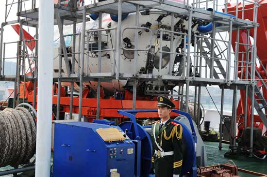 山東青島：“蛟龍”歸來