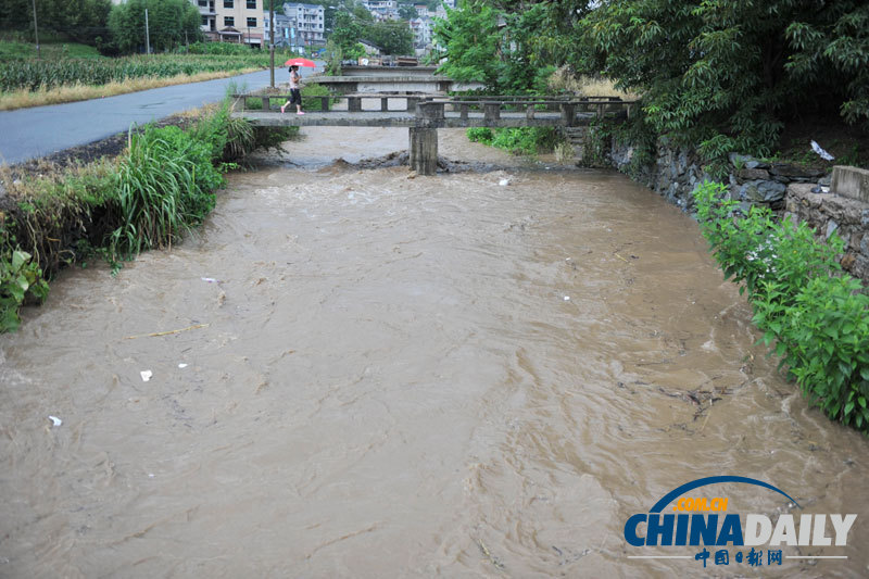 強臺風“海葵”登陸 浙蘇滬積極應對