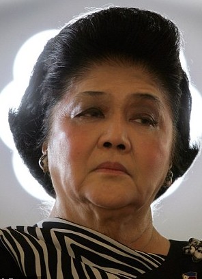 菲律賓前第一夫人百余箱名貴鞋、衣物受毀嚴重