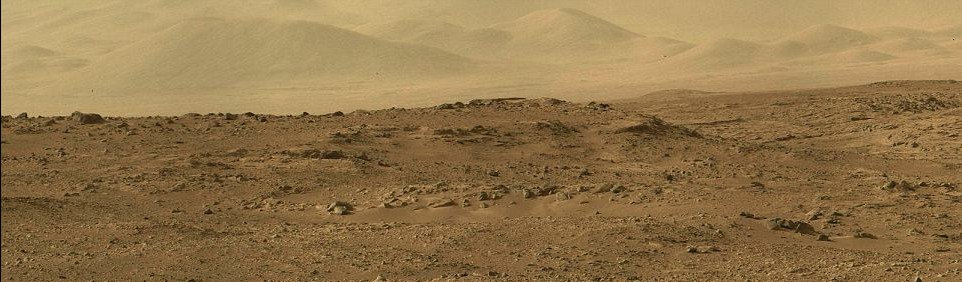 “好奇號”發(fā)現(xiàn)類地巖石 合成遠景照顯現(xiàn)火星荒涼風(fēng)貌