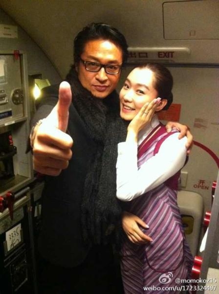 汪涵梁朝偉劉亦菲張根碩 盤點明星與空姐合影