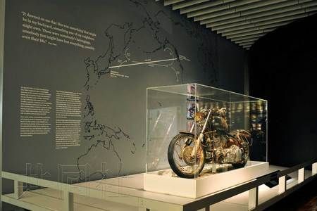 日災區漂至加拿大摩托車在美展出 車身沾滿鹽和砂