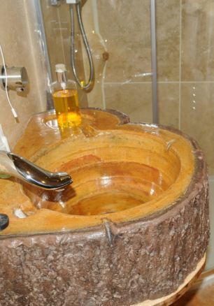 英國商人打造全英最豪華樹屋 不超200英鎊一晚