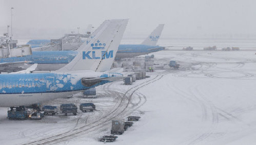 歐洲遭遇暴風(fēng)雪至少24人死 法蘭克福機(jī)場受影響