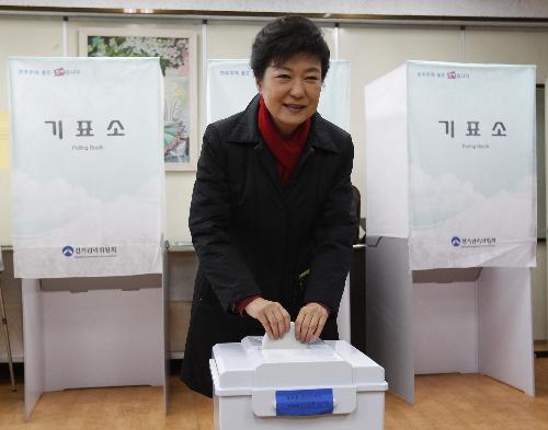 韓國(guó)總統(tǒng)選舉投票開(kāi)始 分析稱兩大年齡段選民最關(guān)鍵
