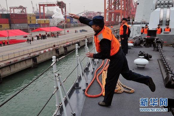 海軍深圳號驅逐艦抵達深圳 26日將對公眾開放