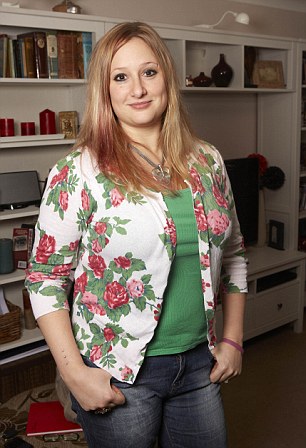 抗議虐待動物采用殘忍方式 倫敦街頭將現真人烙印秀