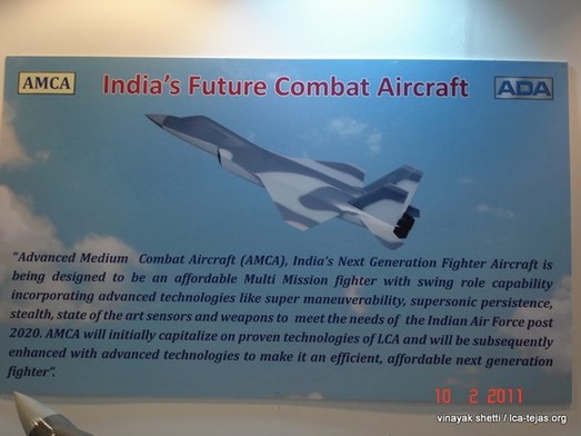 印度展示國產機身加長版中型五代戰機方案
