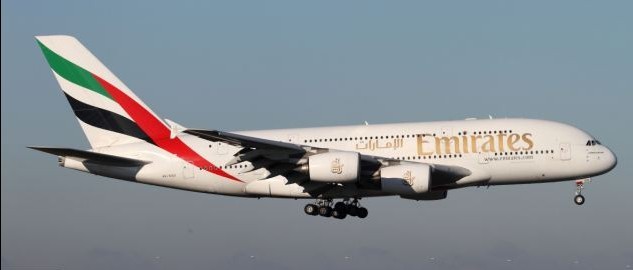 乘客曝光空客A380驚魂事故 安全門現(xiàn)裂縫用毛毯堵上