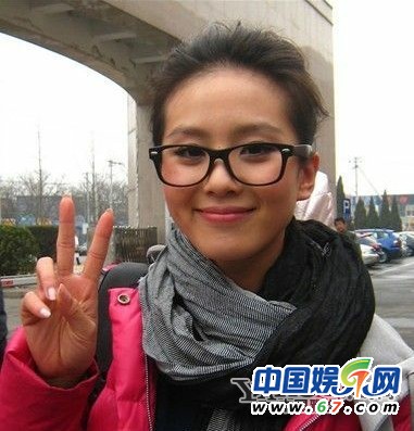 李小璐楊冪萌過90后楊紫 明星裝嫩自拍秘籍