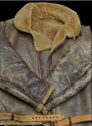 英二戰(zhàn)王牌飛行員變賣勛章籌醫(yī)療費(fèi) 老兵維權(quán)組織抨擊政府不作為