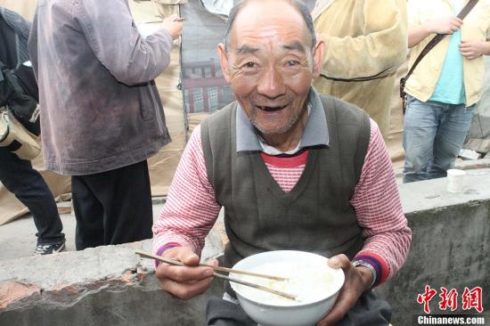 蘆山地震救援彰顯中國進(jìn)步