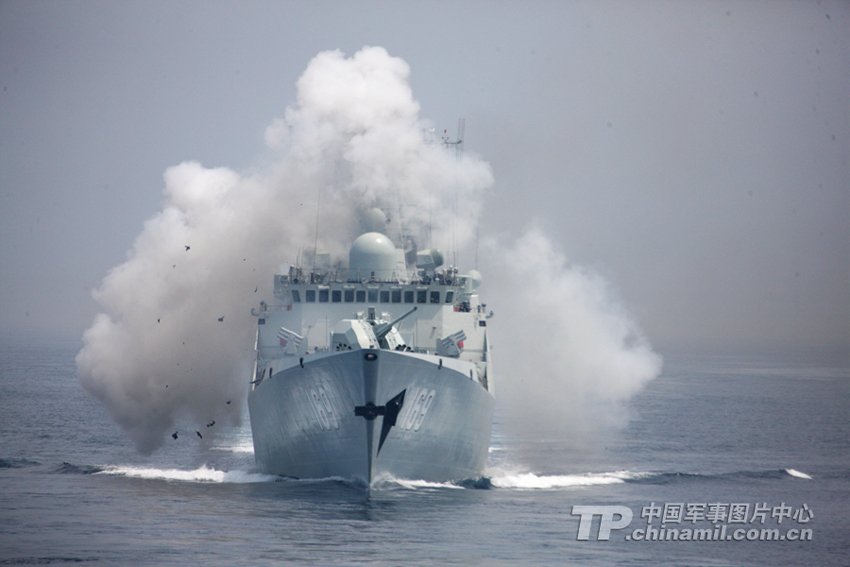 日本防衛(wèi)省稱(chēng)中國(guó)海軍艦艇首次通過(guò)宗谷海峽（組圖）