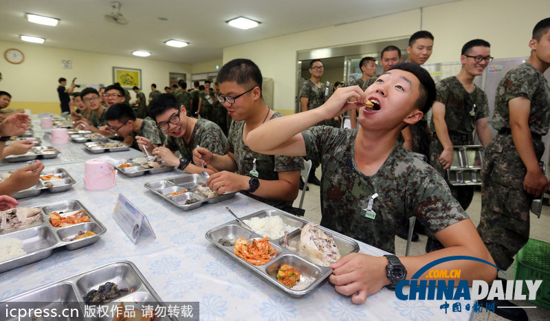 美味大補超幸福！韓國陸軍訓(xùn)練食譜加入鮑魚參雞湯