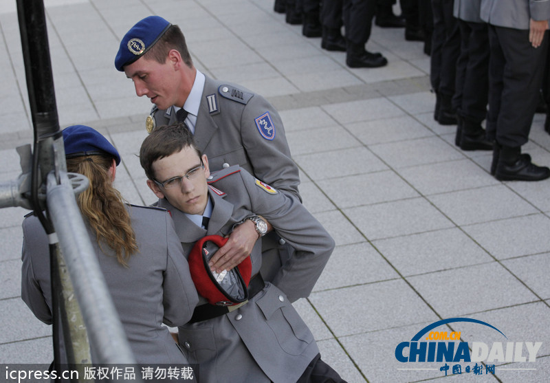 “八一”建軍節(jié)來臨 盤點(diǎn)各國“虛弱”大兵（組圖）