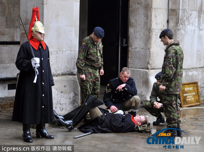 “八一”建軍節(jié)來臨 盤點(diǎn)各國“虛弱”大兵（組圖）