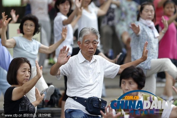 日本東京開展太極拳晨練活動(dòng) 數(shù)百民眾參與（組圖）