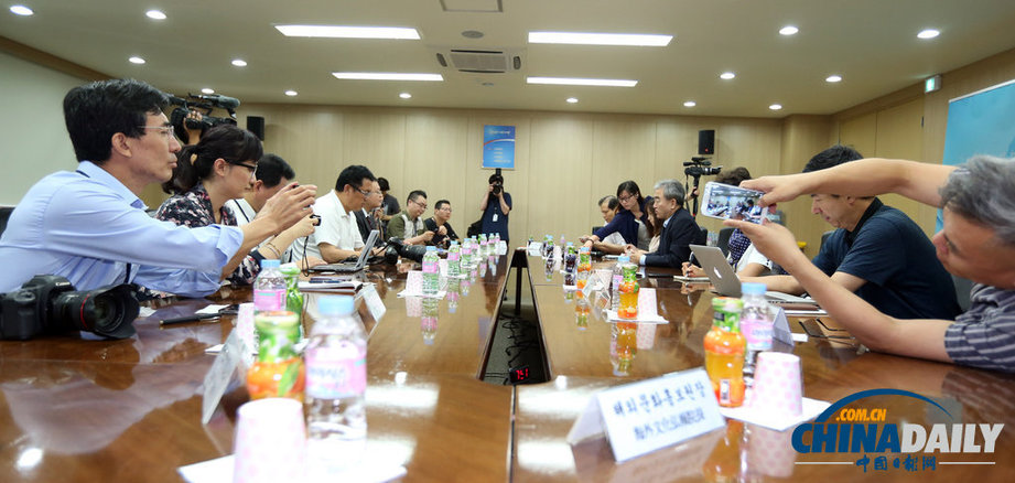 中國人氣博主和媒體精英赴韓訪問 方舟子再批中醫(yī)制度