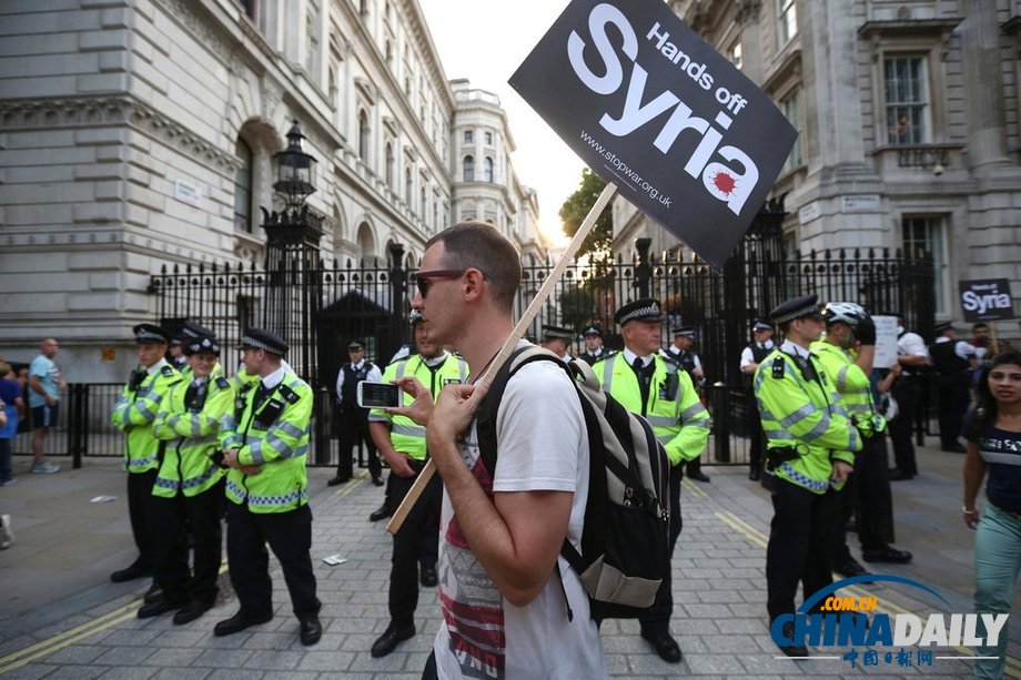 英美民眾示威游行 反對(duì)軍事介入敘利亞