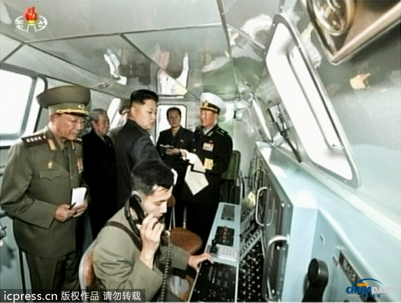 金正恩參觀朝鮮最新戰艦 指導機動演習