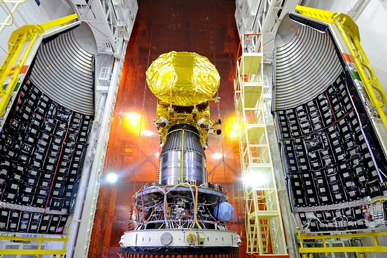 不夠淡定？印度高官前往寺廟祈禱火星探測器發(fā)射成功