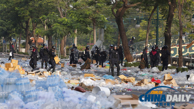 泰國反政府示威持續(xù) 抗議現(xiàn)場(chǎng)面面觀（組圖）