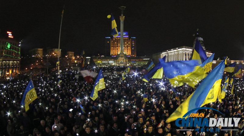 烏克蘭20萬反政府示威者集會聲勢浩大