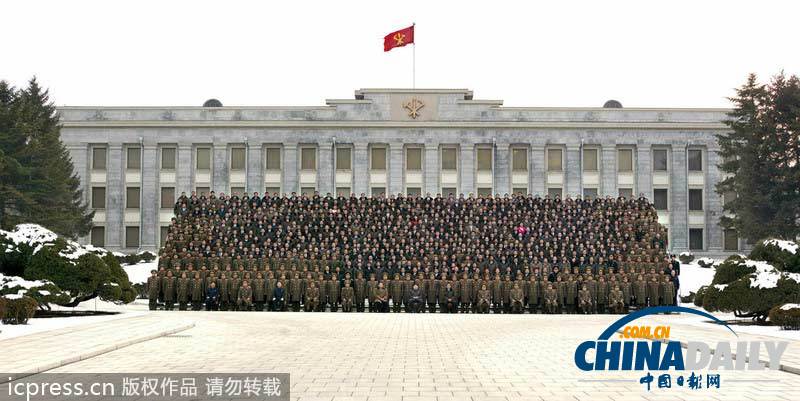 金正恩親自表彰朝軍水產(chǎn)部門有功人員 崔龍海宣讀政令