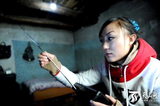 劉佳：80后女大學(xué)生回鄉(xiāng)種地 讓戈壁灘變新型農(nóng)場(chǎng)